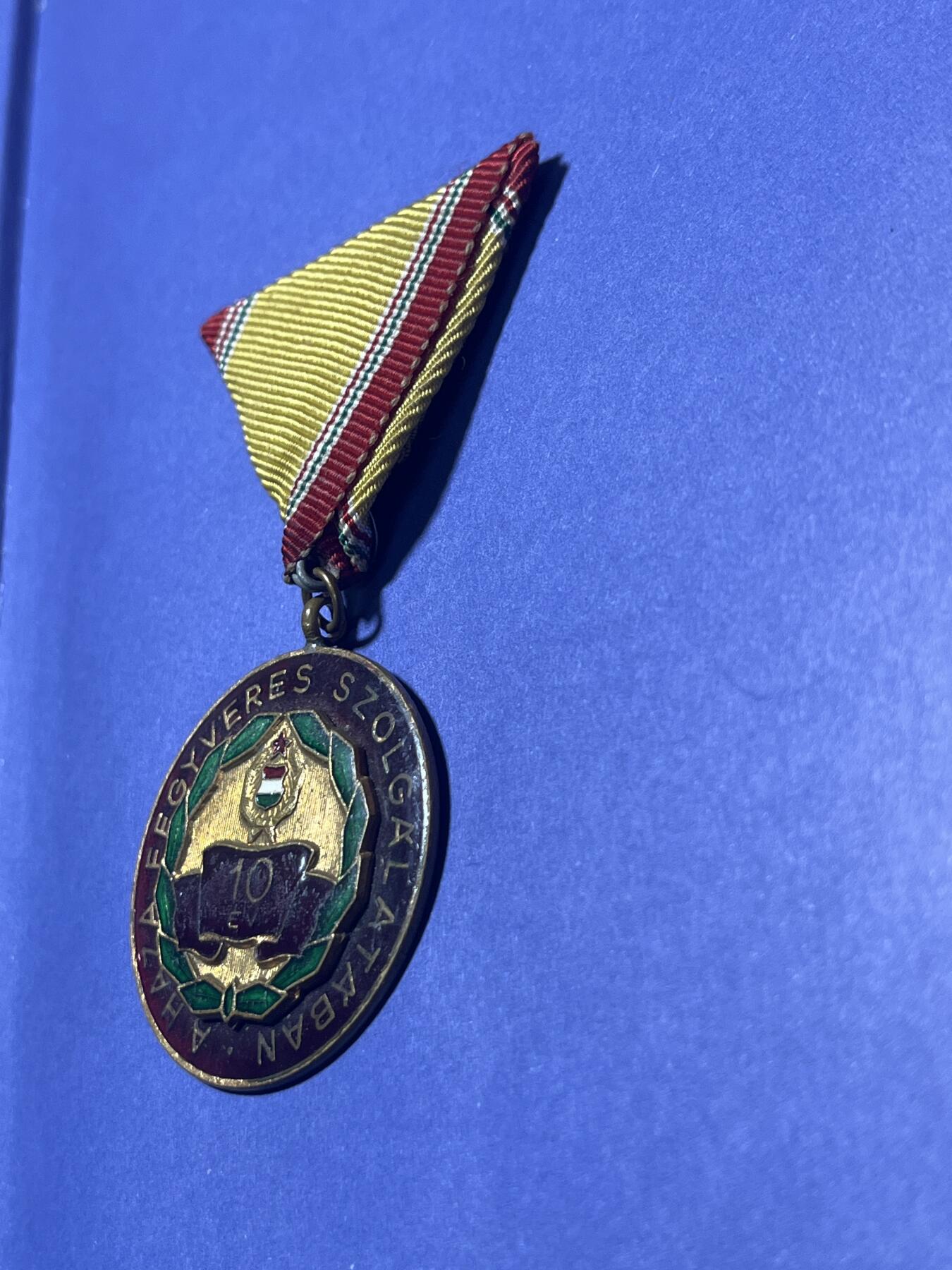 世界各国奖章纪念章徽章无底价拍卖