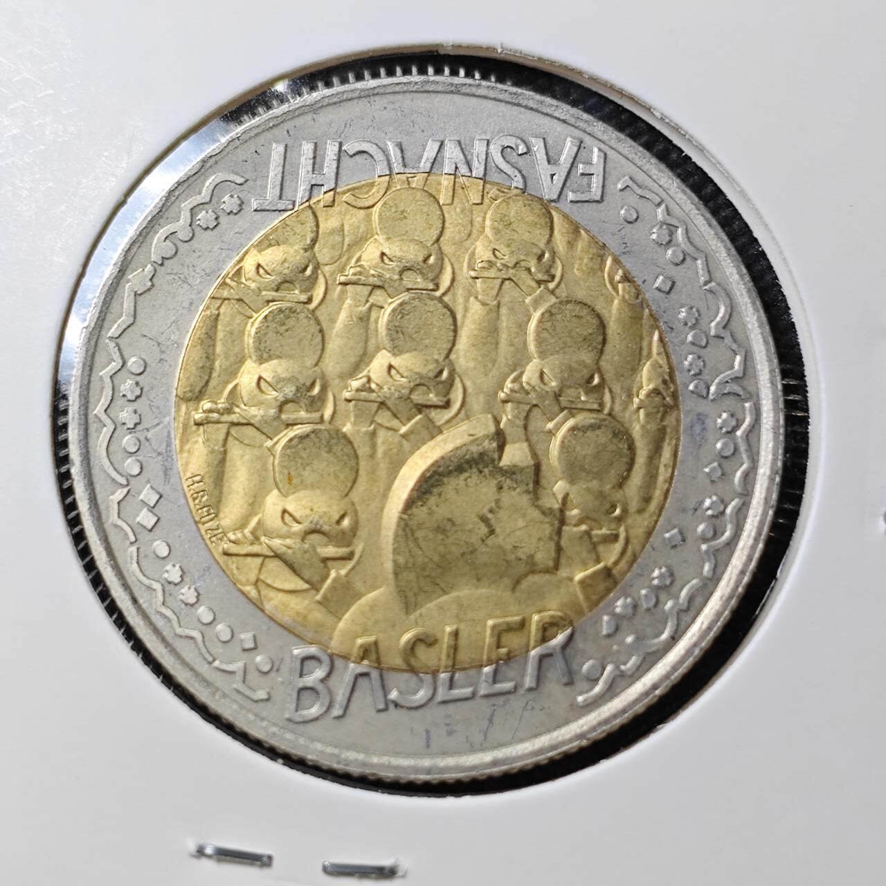 KK钱币收藏小铺  第399期  百期特拍（四拍之三）2月预留时间 周末发货   2000瑞士5法郎双色纪念币