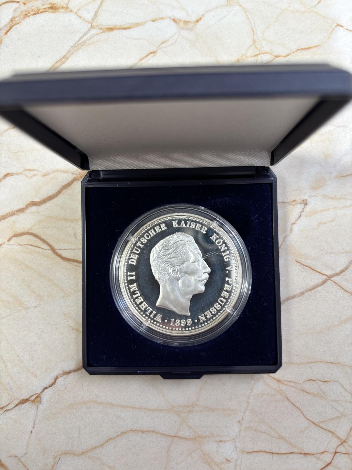 第187期拍卖 帕劳1999年德国百年系列德皇威廉二世精制纪念银币，925银，25克，发行5000枚，有氧化，