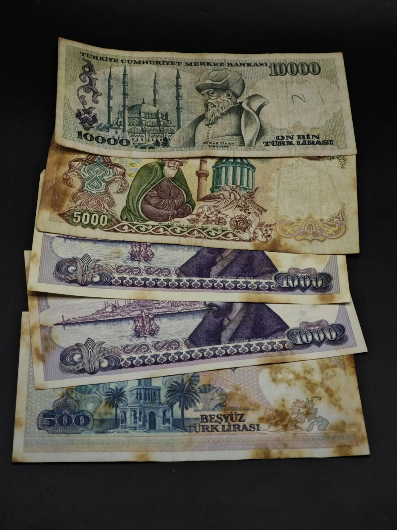 【淘币小摊】限时拍第八百四十五拍  纸币场  满百包邮可预留两周  周一统一发货  土耳其500-10000里拉纸币5张【有折】