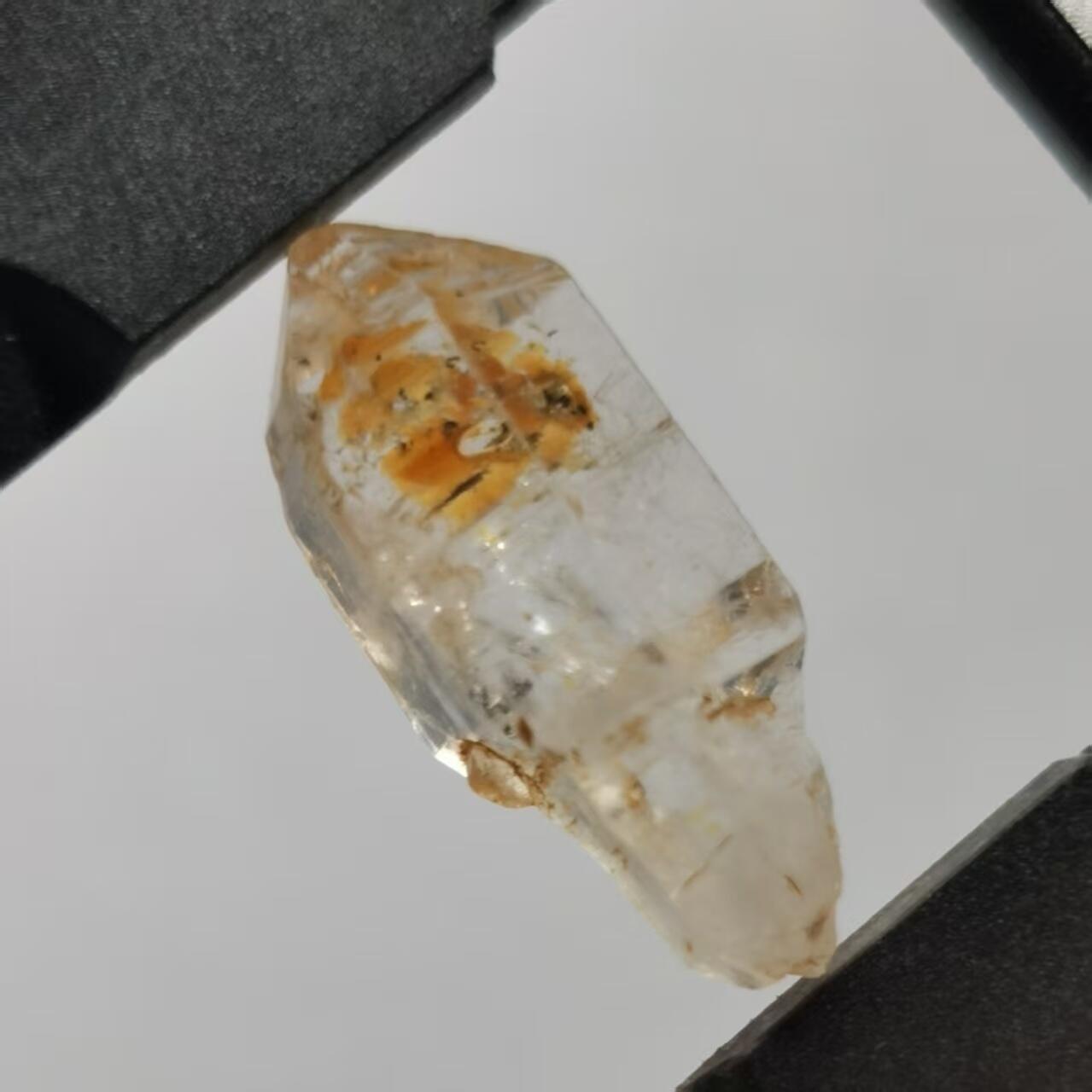 七河·世界钱币杂件水晶矿标小拍（总第33期） 藏家出品 X689（3）马达加斯加红泥油胆水晶 盒子矿