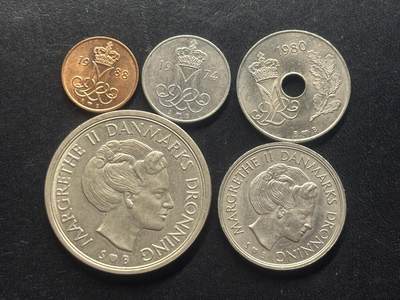 邮泉阁限时拍卖第三十九场 欧洲专场（硬币在国外。请付邮费6元。） - 丹麦玛格丽特二世女王6枚