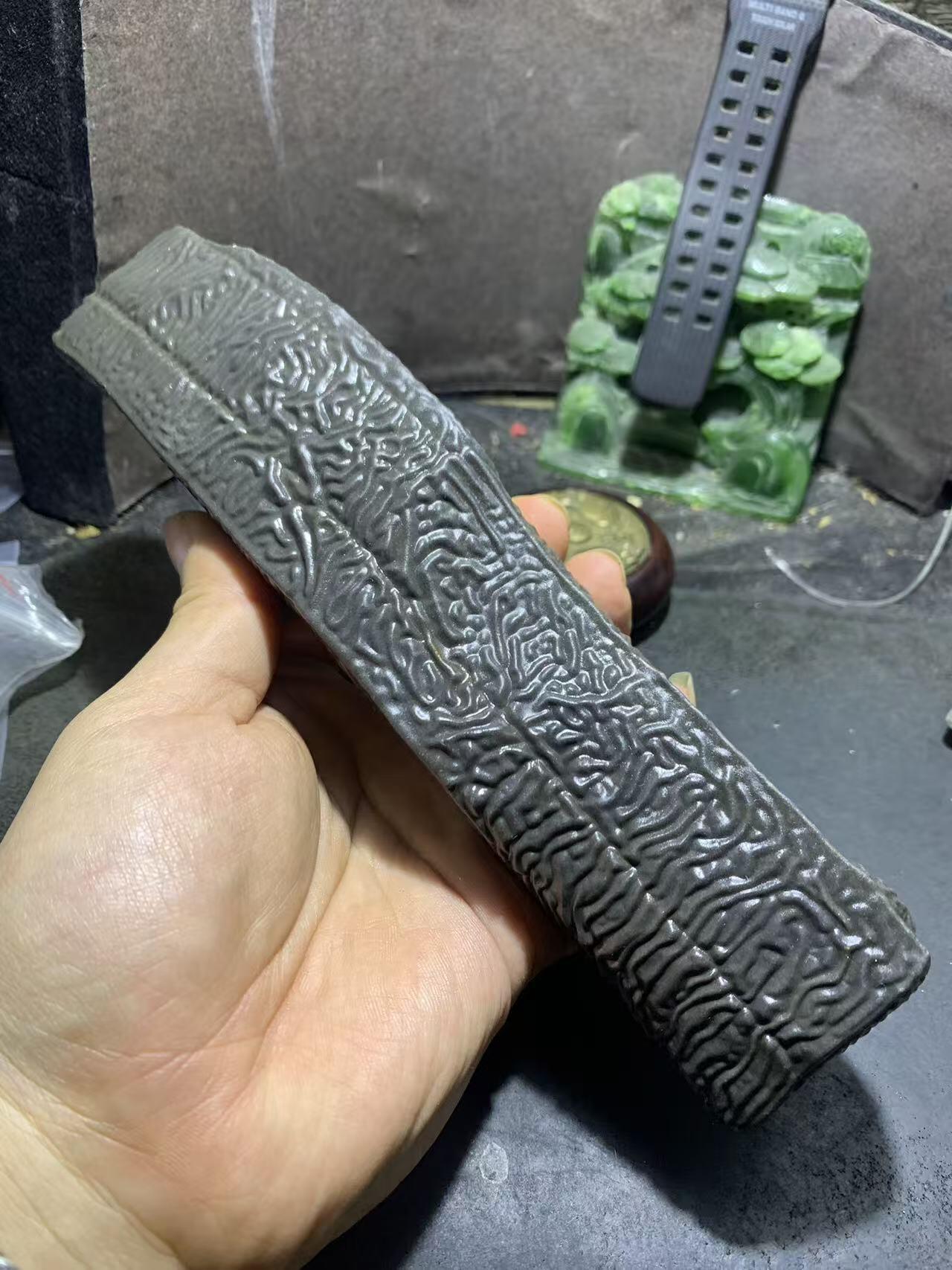 放一块福利，精美新疆泥石把件（摆件）一块