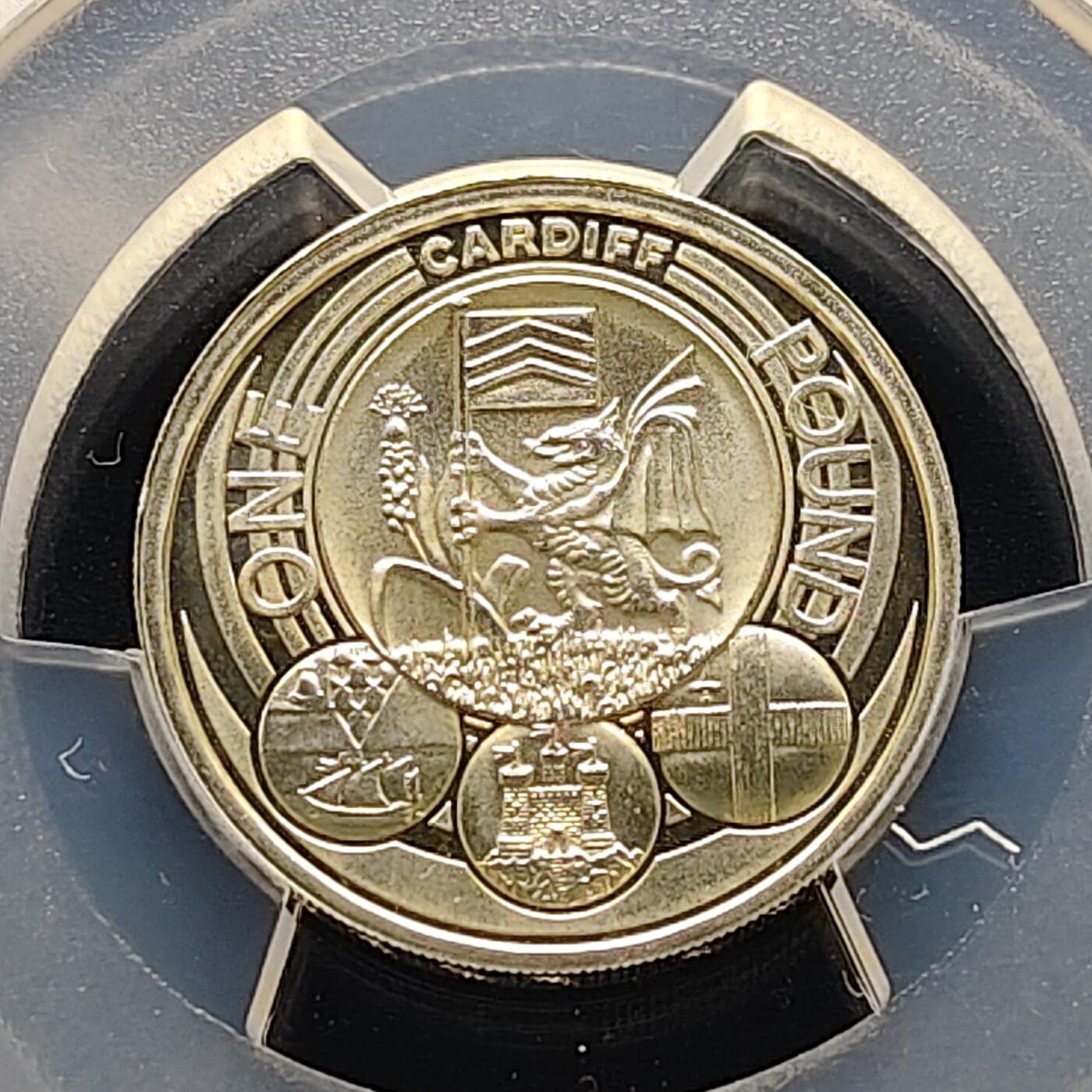 【全场包邮】纯粹捡漏拍493场 【收藏级·亚军分】英国2011年1镑首府系列威尔士加的夫精制纪念币-PCGS PR68 DCAM（更高分8枚）