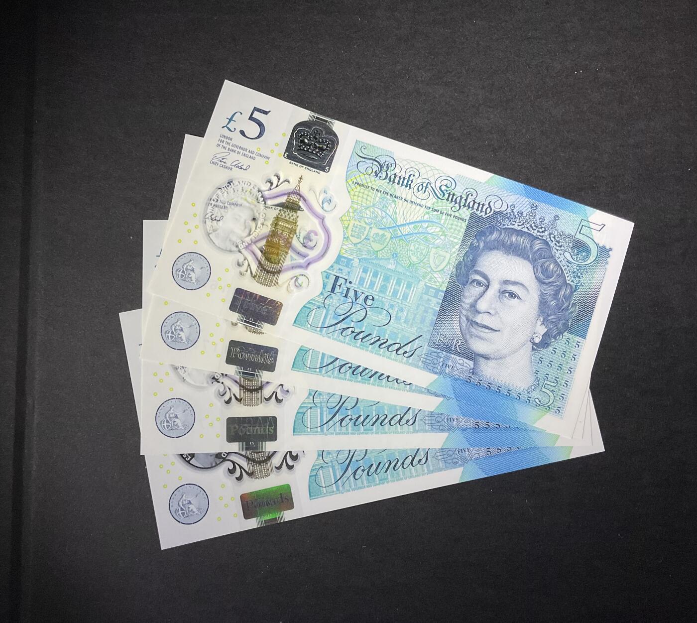 【礼羽收藏】🌏世界钱币拍卖第119期 英国绝版女王5英镑，AA冠无47无4:一组4张(集冠首选)均绝品