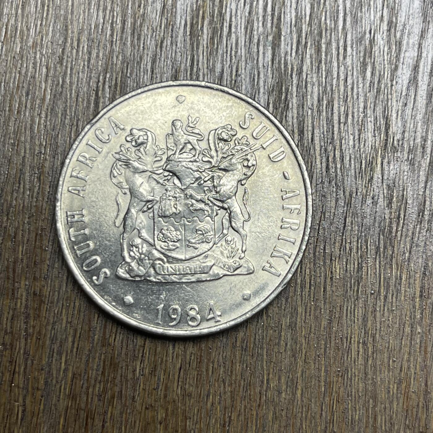 【铜匠收藏】★第137场★散币场。不寄存，30包邮。不满30元，支付5元运费。《接受代拍 代送NGC评级》 11【无寄存】1984 南非 50 分 镍币