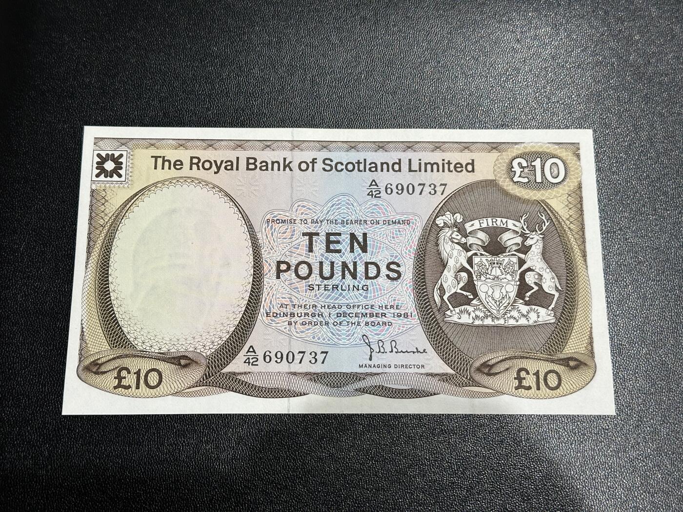 《外钞收藏家》第六百零一期（畅拍场）（本平台长期征集拍品、欢迎藏友们联系合作） 1981年苏格兰皇家银行10镑 AU品相 BWC版