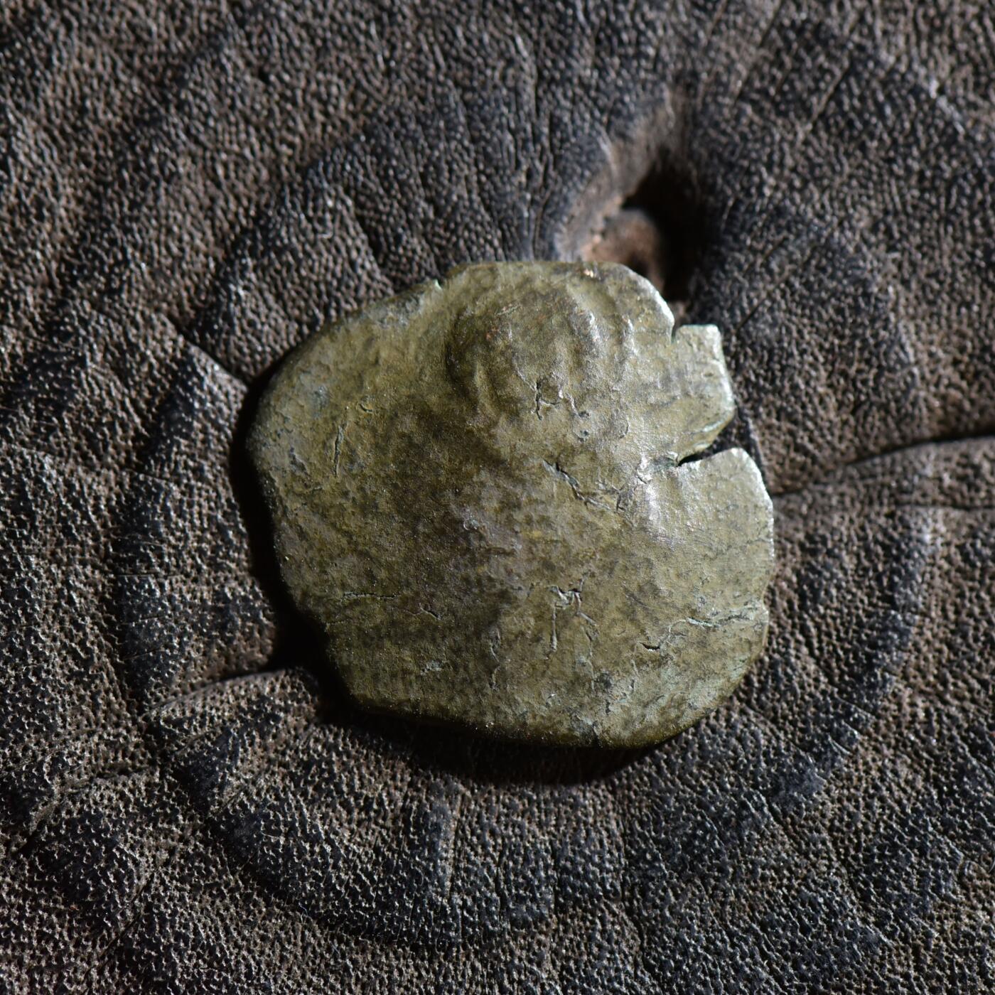 【良泉】【春节前最后一场】2月5日晚19.30点开拍！208组，本场结束后预存钱币的朋友请告知，将连同本场拍品一起邮寄，预祝诸位春节愉快！ 公元1204-1261年【拜占庭】【十字军-拉丁统治】 碟形币，0.92克