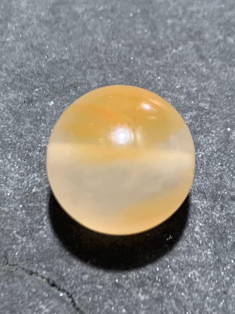 精美川料南红玛瑙荔枝冻飘红圆珠一颗！