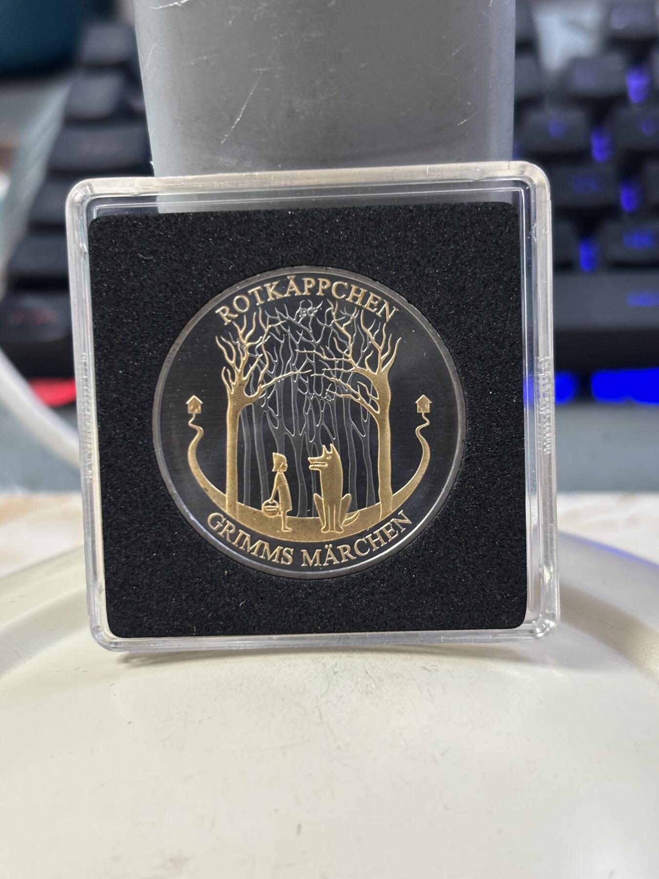 第187期拍卖 德国2016年格林童话200年镀金钌化纪念银币，18克，发行5000枚