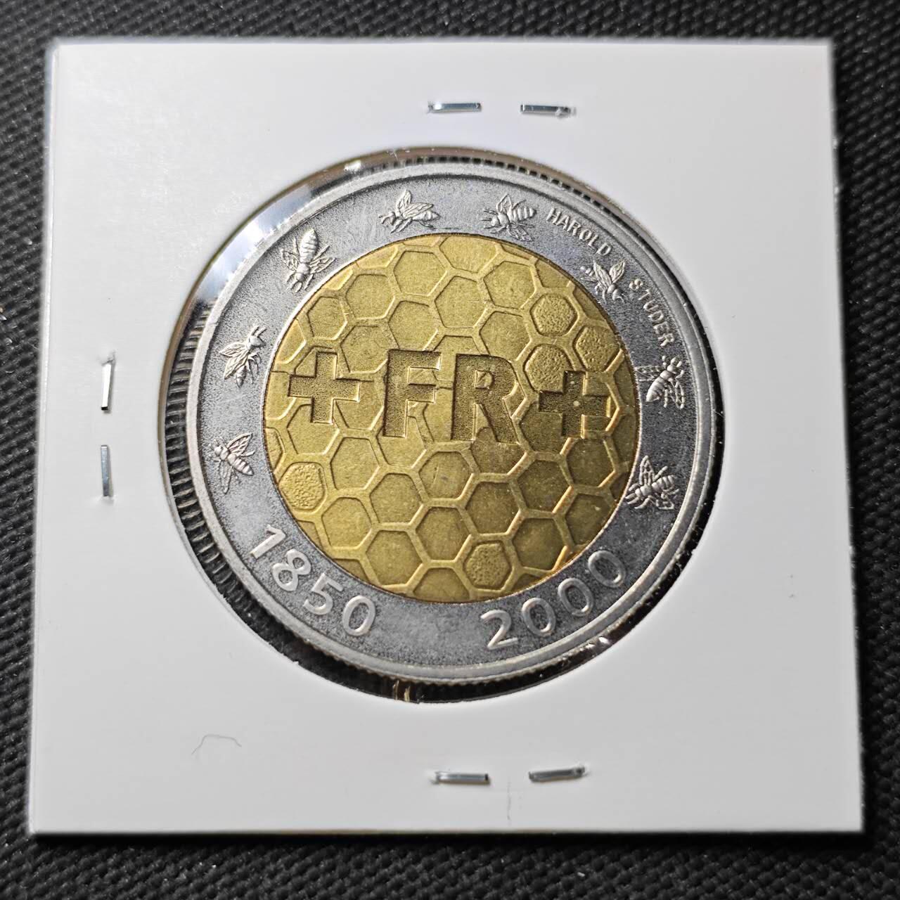 KK钱币收藏小铺  第399期  百期特拍（四拍之三）2月预留时间 周末发货  2000瑞士5法郎双色纪念币 好品
