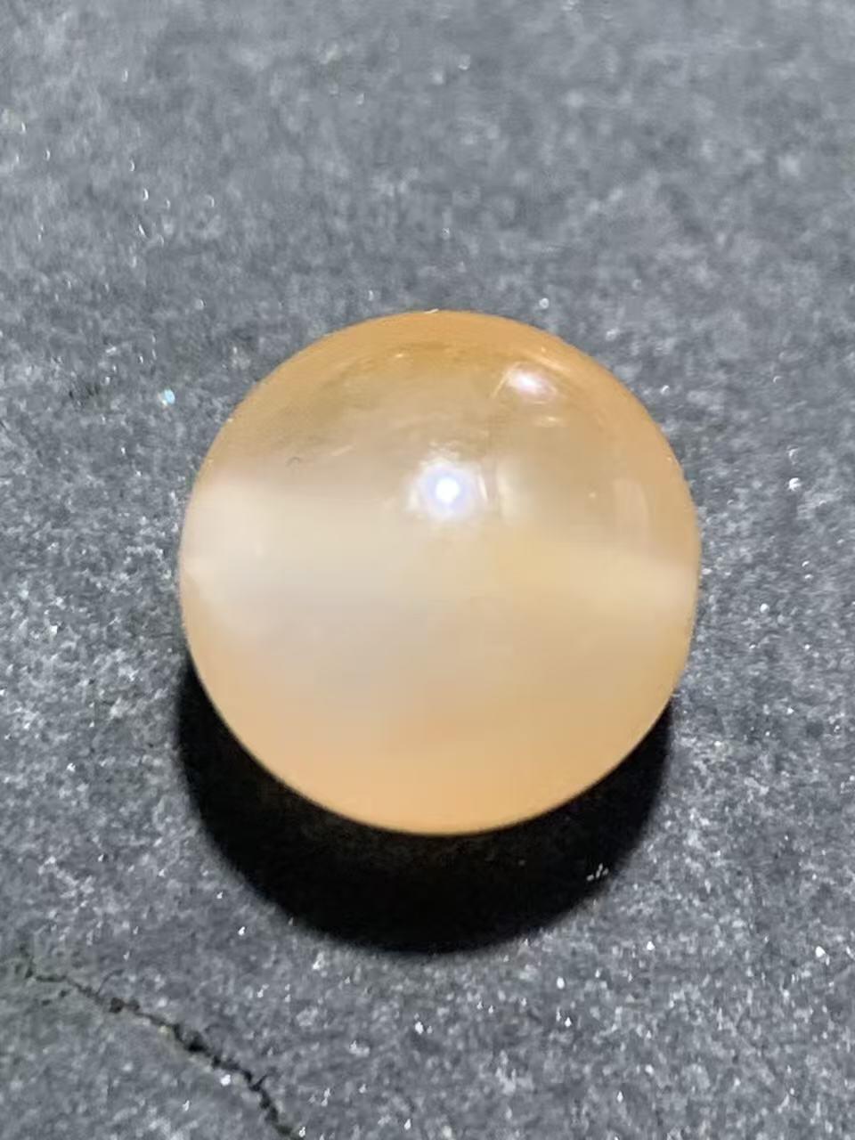 精美川料南红玛瑙荔枝冻飘红圆珠一颗！