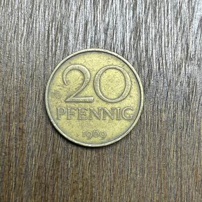 【铜匠收藏】★第137场★散币场。不寄存，30包邮。不满30元，支付5元运费。《接受代拍 代送NGC评级》 - 22【无寄存】1969 民主德国 20芬尼 铜币