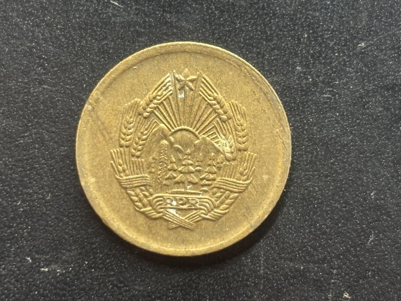 邮泉阁限时拍卖第三十九场 欧洲专场（硬币在国外。请付邮费6元。）