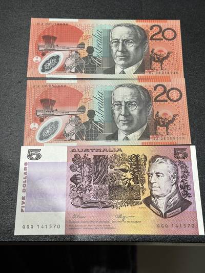 《外钞收藏家》第六百零一期（畅拍场）（本平台长期征集拍品、欢迎藏友们联系合作） - 澳大利亚塑料钞20元2张+纸币版5元一起 全新UNC