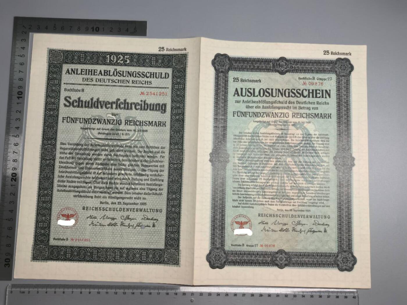 小驴勋章奖章收藏1月10日周六晚六点拍卖（珍爱和平，收藏战争，铭记历史，勿忘国耻，忠党爱国。有偿代拍，送拍规则在简介最后，参拍须阅读规则后再参拍，关系到运费包装发货时效真假辨别等关键信息，拍卖时不再发原图，看大图店主微信码在拍卖店铺介绍里）