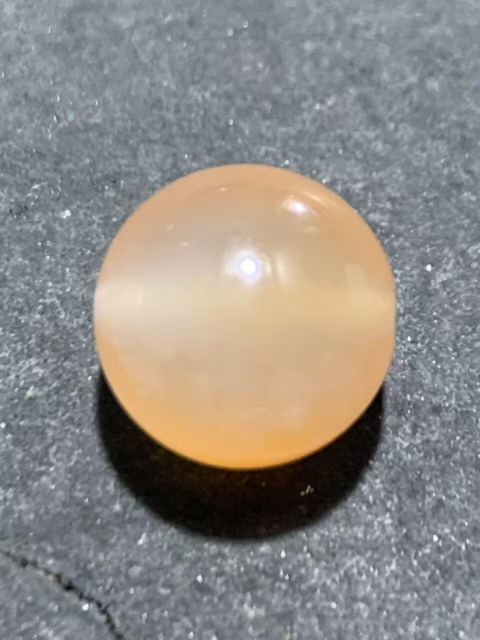 精美川料南红玛瑙荔枝冻飘红圆珠一颗！