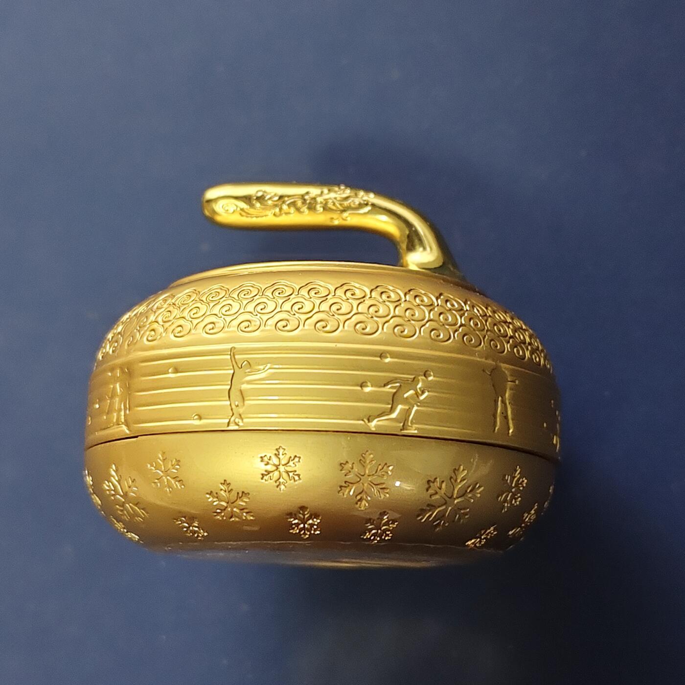 【全场包邮】纯粹捡漏拍493场 【少见】萨摩亚2022年半元冰壶立体纪念币-盒证全-量9999