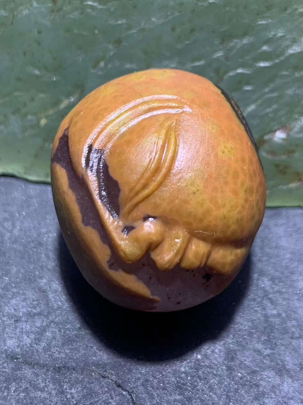 精美亚光冰飘原皮天眼纹战国红玛瑙手工俏色巧雕如来佛祖意境吊坠一颗！