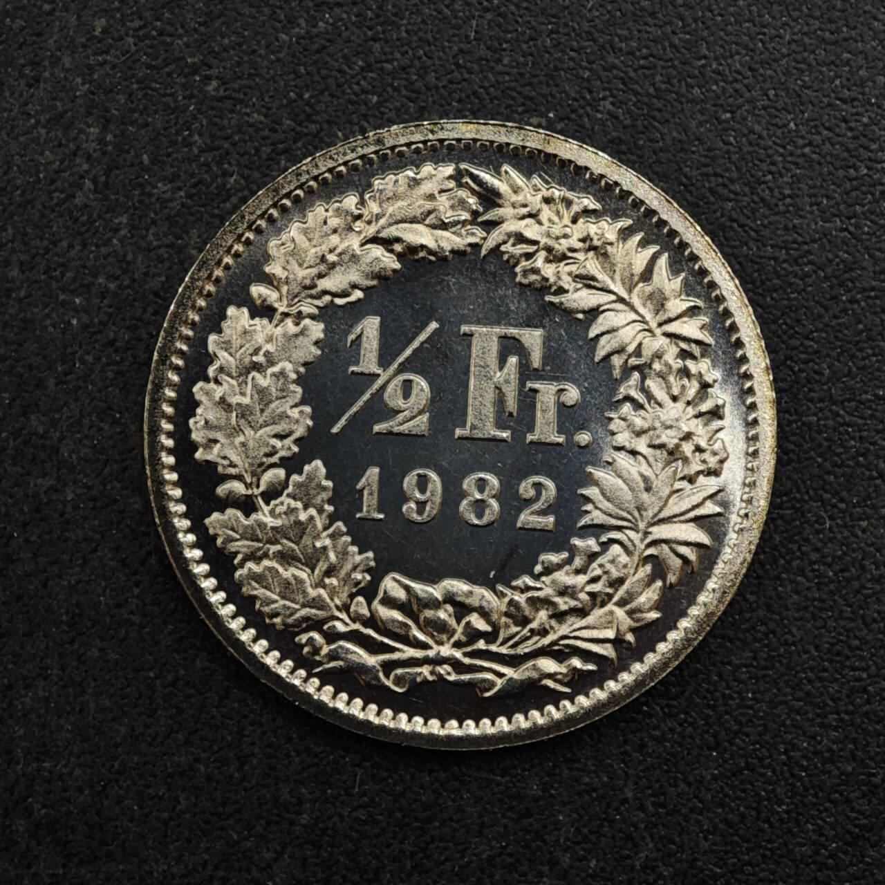 【淘币小摊】实时拍第八百四十四拍   散币场   满百包邮可预留二周 每周一统一发货   瑞士1982年1/2法郎镍币