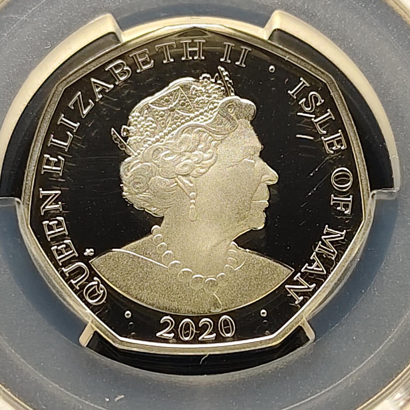 【全场包邮】纯粹捡漏拍493场 【收藏级·冠军分】马恩岛2020年50便士欧洲胜利日75周年字母“O”彩色精制纪念银币-PCGS PR69 DCAM