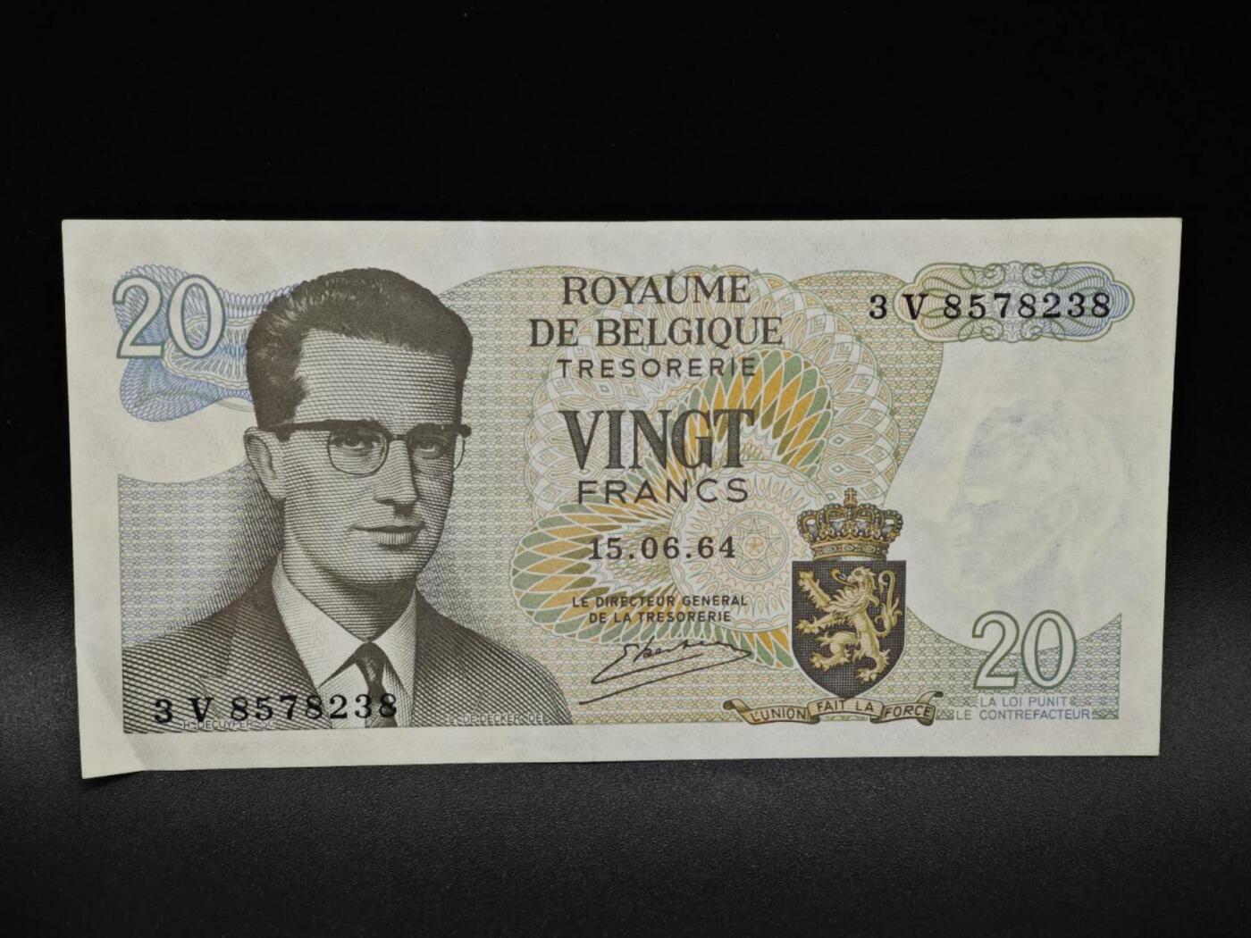 【淘币小摊】限时拍第八百四十五拍  纸币场  满百包邮可预留两周  周一统一发货  比利时1964年20法郎纸币【有折】