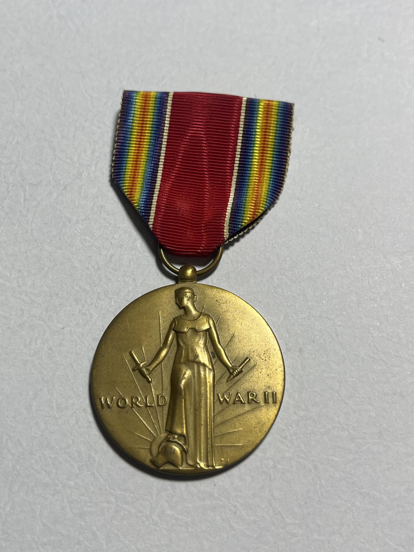 世界各国奖章纪念章徽章无底价拍卖