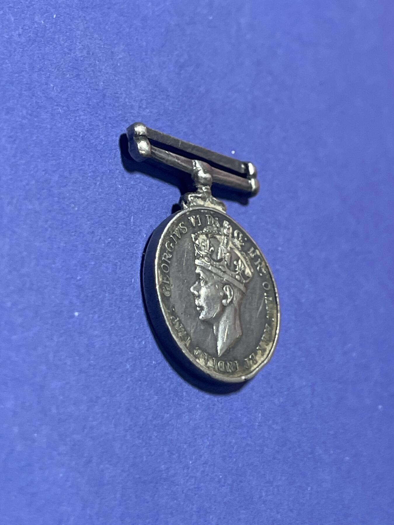 世界各国奖章纪念章徽章无底价拍卖