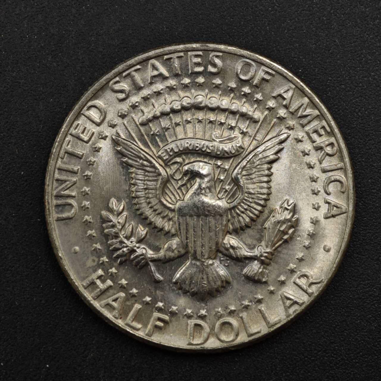 【淘币小摊】实时拍第八百四十四拍   散币场   满百包邮可预留二周 每周一统一发货   美国1982年肯尼迪半美元