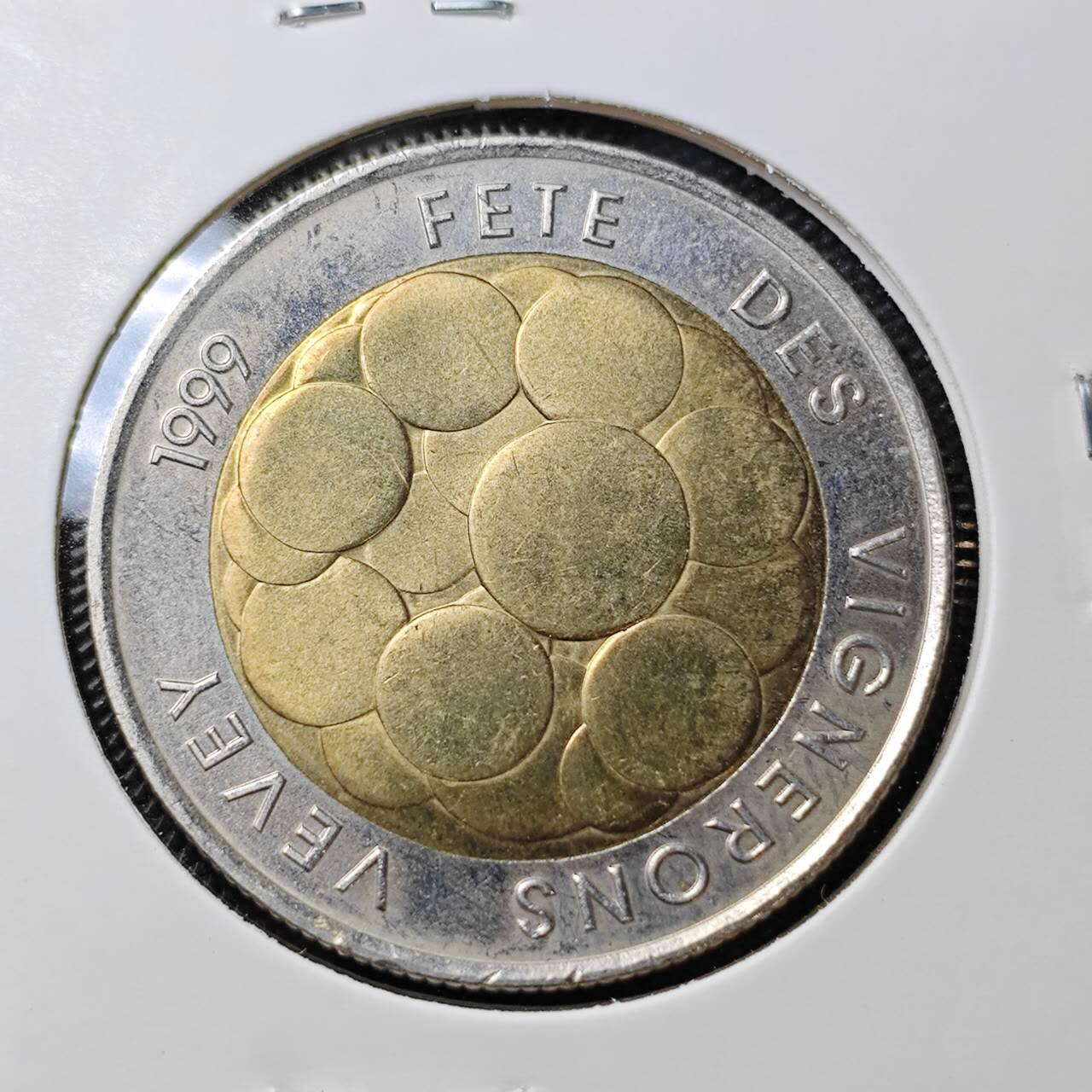 KK钱币收藏小铺  第399期  百期特拍（四拍之三）2月预留时间 周末发货   1999瑞士5法郎双色纪念币 