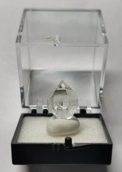 七河·世界钱币杂件水晶矿标小拍（总第33期） - 藏家出品 X687（3） 云贵闪灵水晶原石 万花筒效应 盒子矿