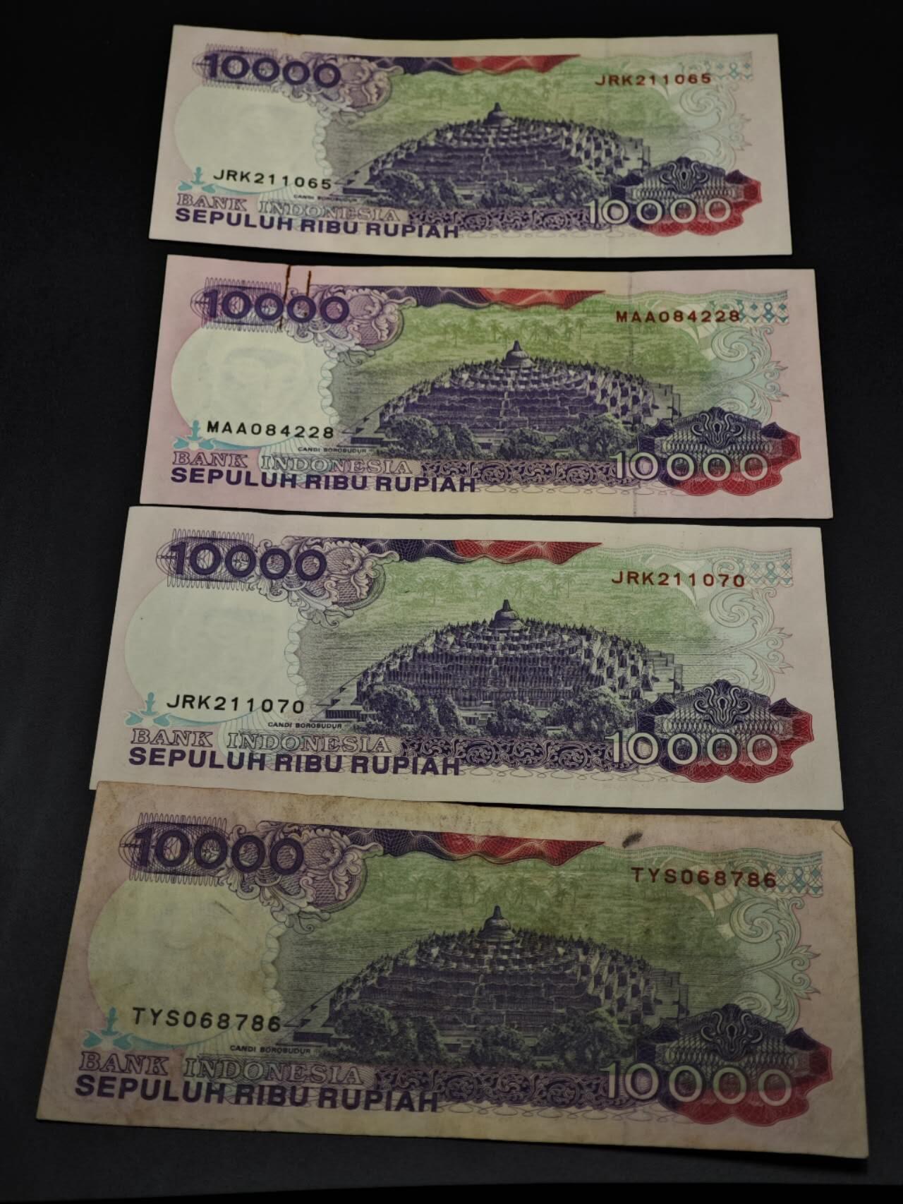 【淘币小摊】限时拍第八百四十五拍  纸币场  满百包邮可预留两周  周一统一发货  印尼10000卢比纸币4张【有折】