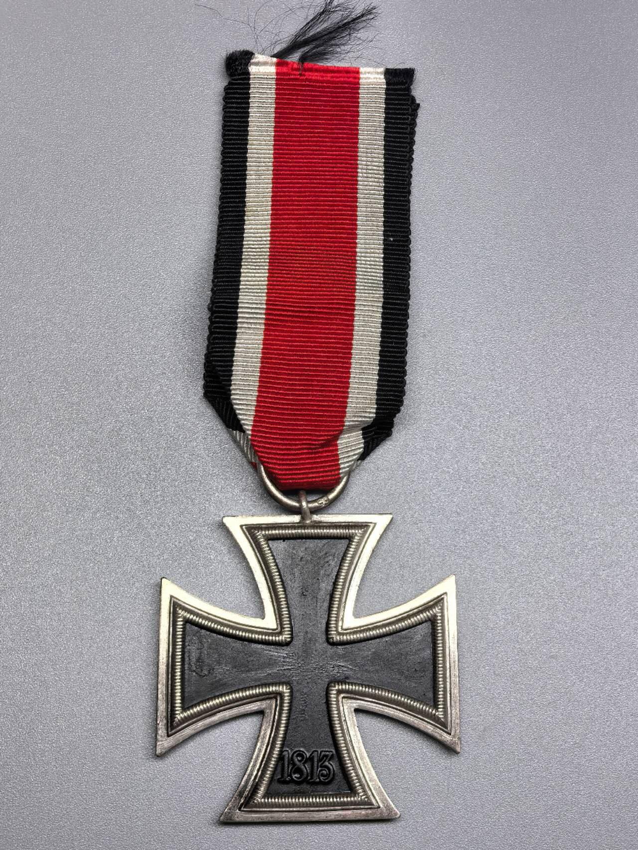 小驴勋章奖章收藏1月10日周六晚六点拍卖（珍爱和平，收藏战争，铭记历史，勿忘国耻，忠党爱国。有偿代拍，送拍规则在简介最后，参拍须阅读规则后再参拍，关系到运费包装发货时效真假辨别等关键信息，拍卖时不再发原图，看大图店主微信码在拍卖店铺介绍里）