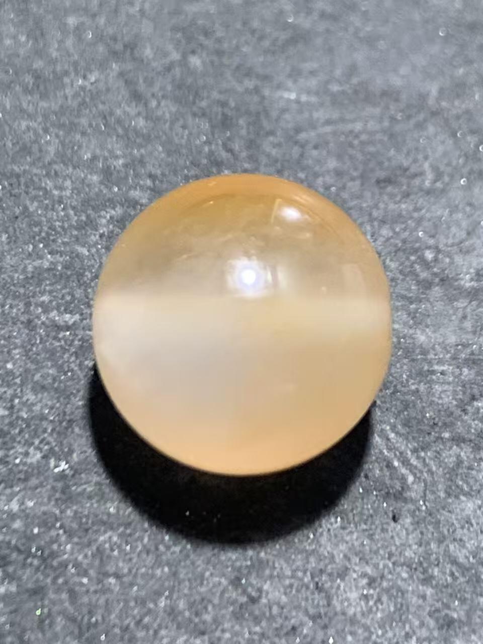 精美川料南红玛瑙荔枝冻飘红圆珠一颗！