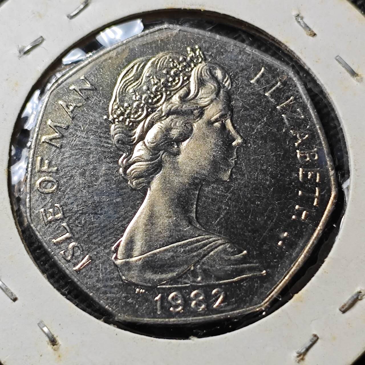 KK钱币收藏小铺  第399期  百期特拍（四拍之三）2月预留时间 周末发货  1982马恩岛50便士纪念币