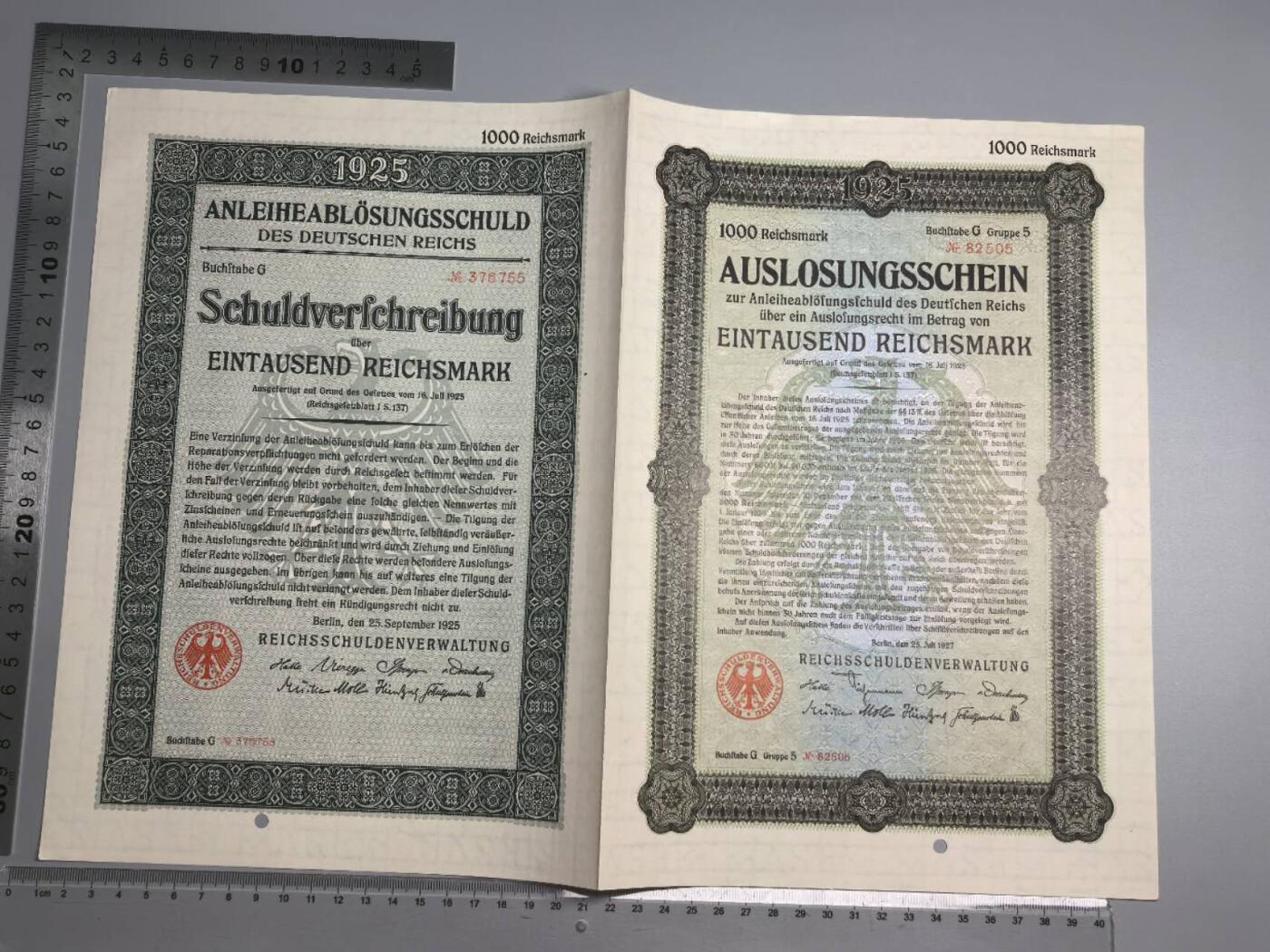 小驴勋章奖章收藏1月10日周六晚六点拍卖（珍爱和平，收藏战争，铭记历史，勿忘国耻，忠党爱国。有偿代拍，送拍规则在简介最后，参拍须阅读规则后再参拍，关系到运费包装发货时效真假辨别等关键信息，拍卖时不再发原图，看大图店主微信码在拍卖店铺介绍里）