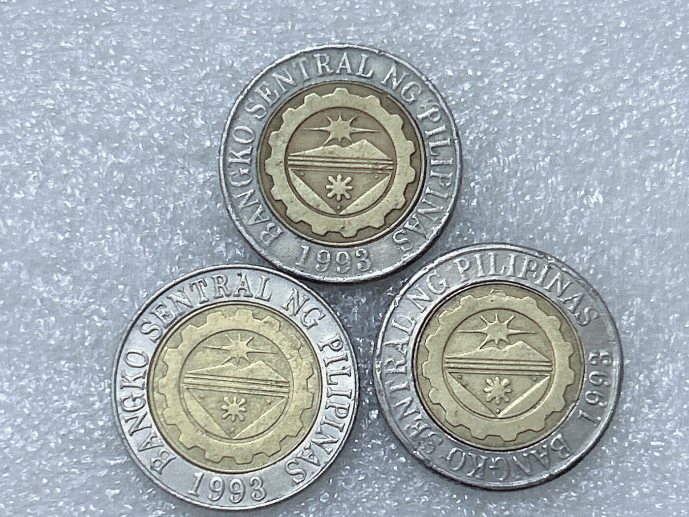 第一海外回流一元起拍收藏 散集专场  第289期 菲律宾10比索双色币 3枚