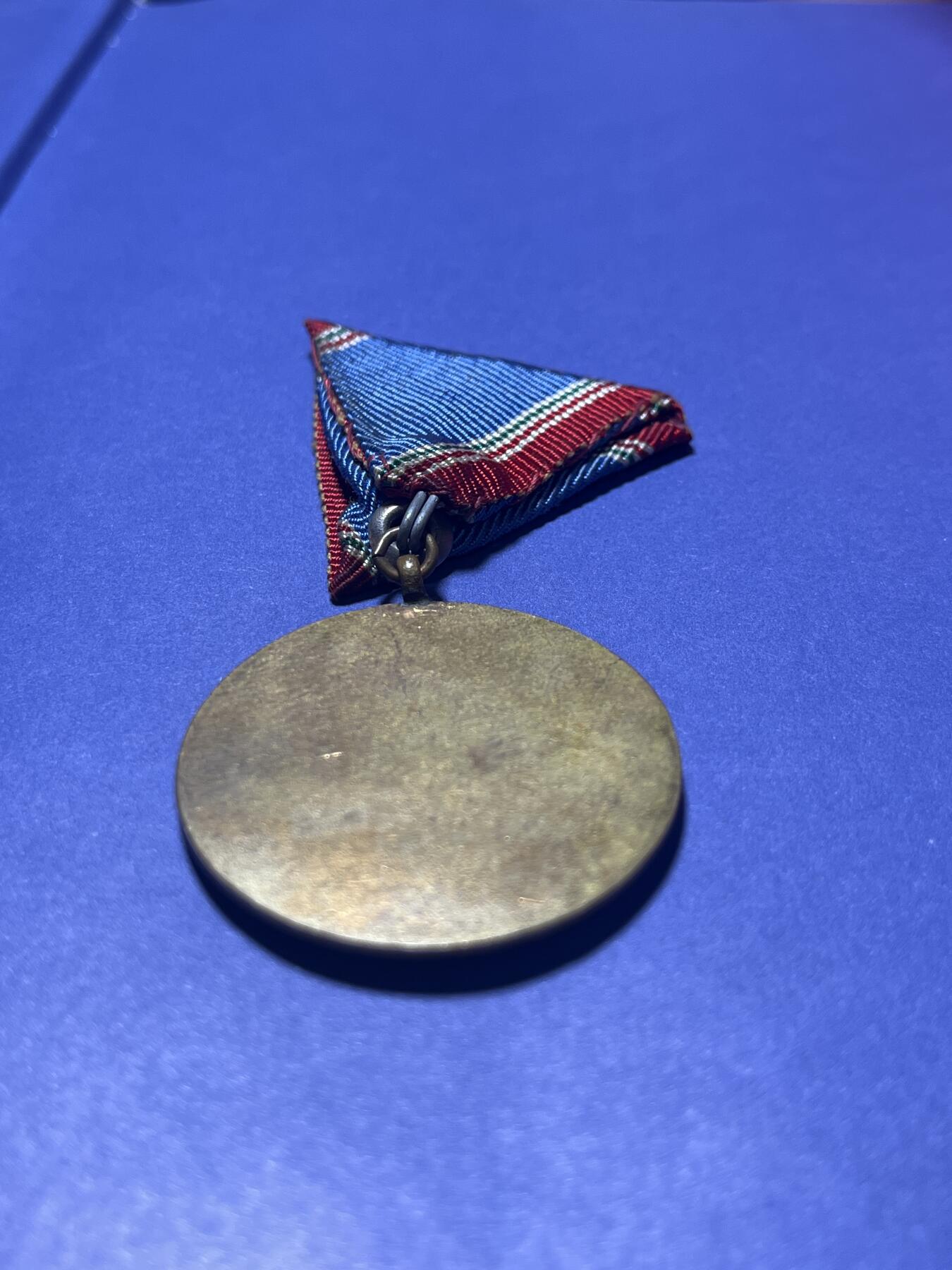 世界各国奖章纪念章徽章无底价拍卖