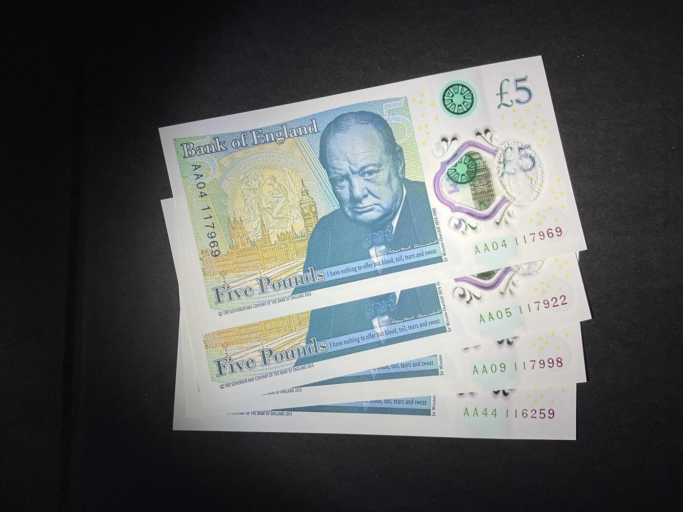 【礼羽收藏】🌏世界钱币拍卖第119期 英国绝版女王5英镑，AA冠无47无4:一组4张(集冠首选)均绝品