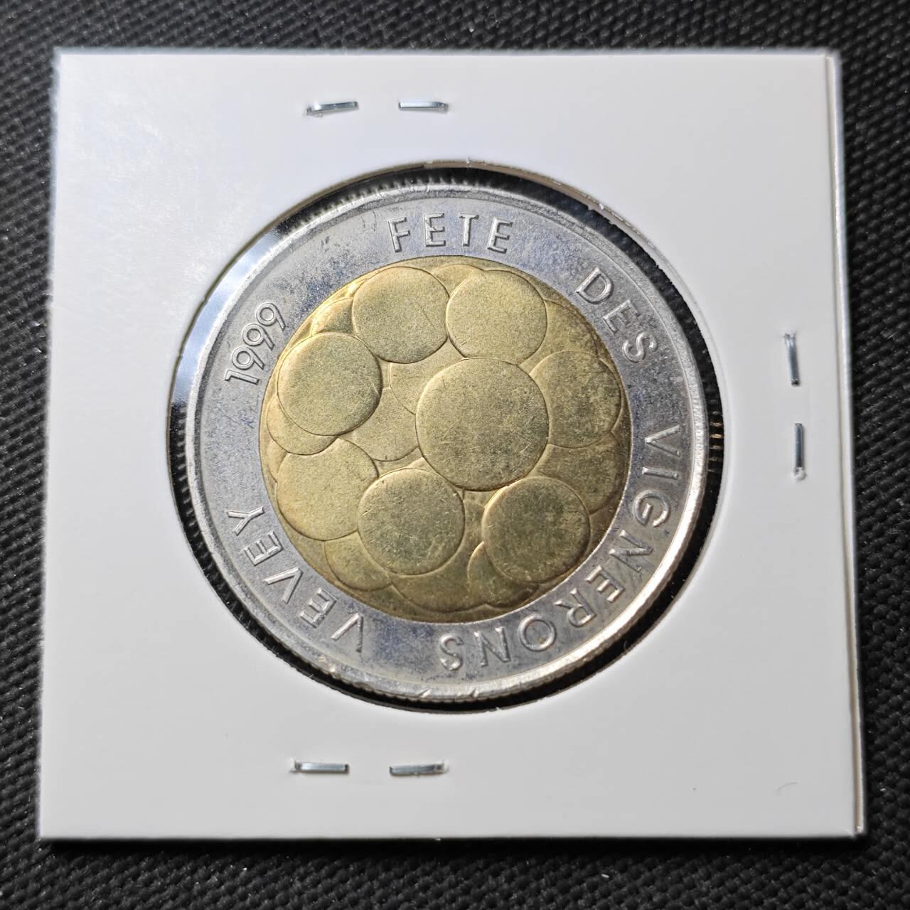 KK钱币收藏小铺  第399期  百期特拍（四拍之三）2月预留时间 周末发货   1999瑞士5法郎双色纪念币 