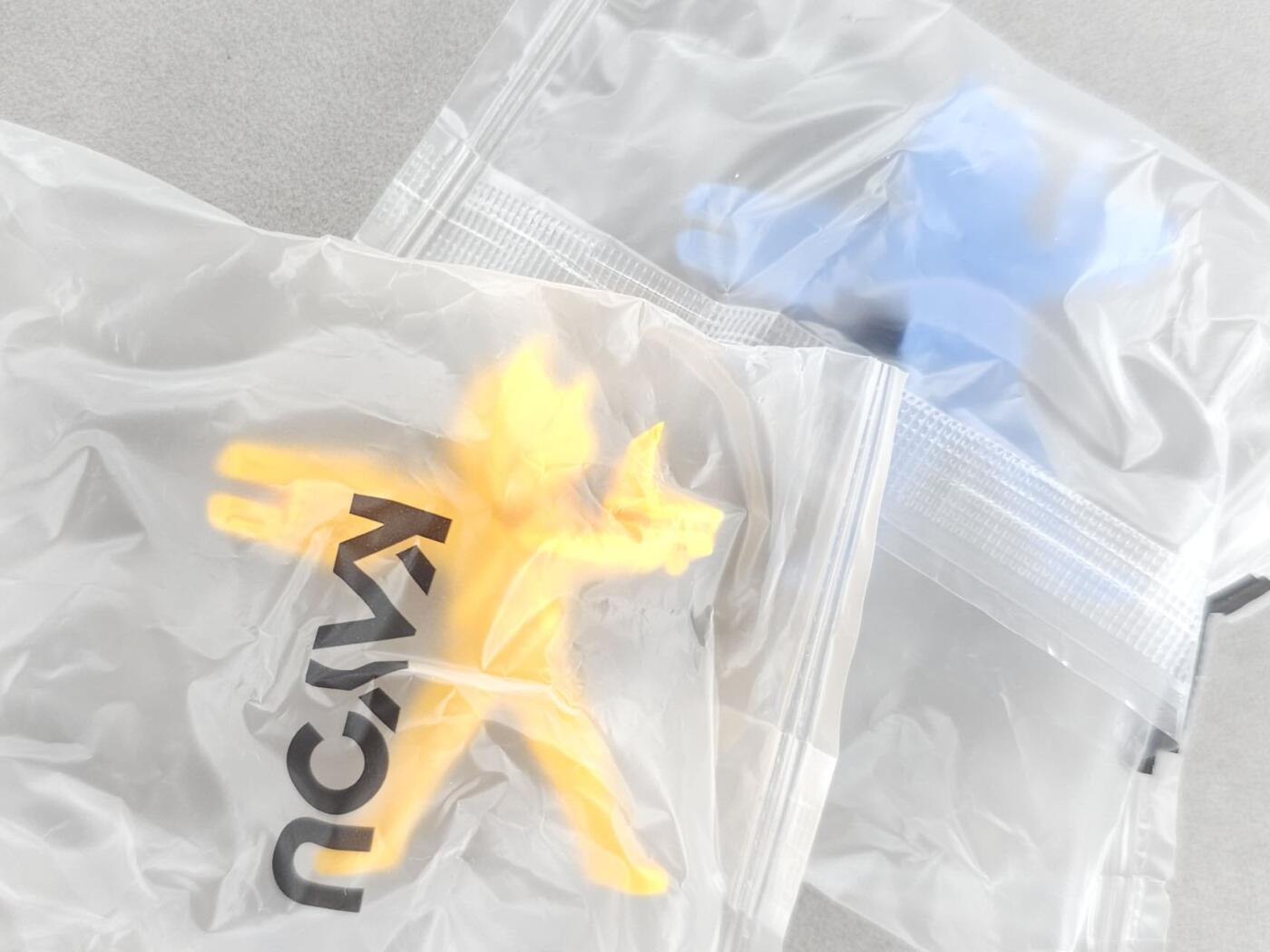 满200包邮！！龙虎卡牌-七二场（满200元包邮，无佣金，每周六结拍，欢迎送拍） 【原袋】橡皮人7个 卡游奥特曼 橡皮人 (3款 姿势相同，颜色不同)