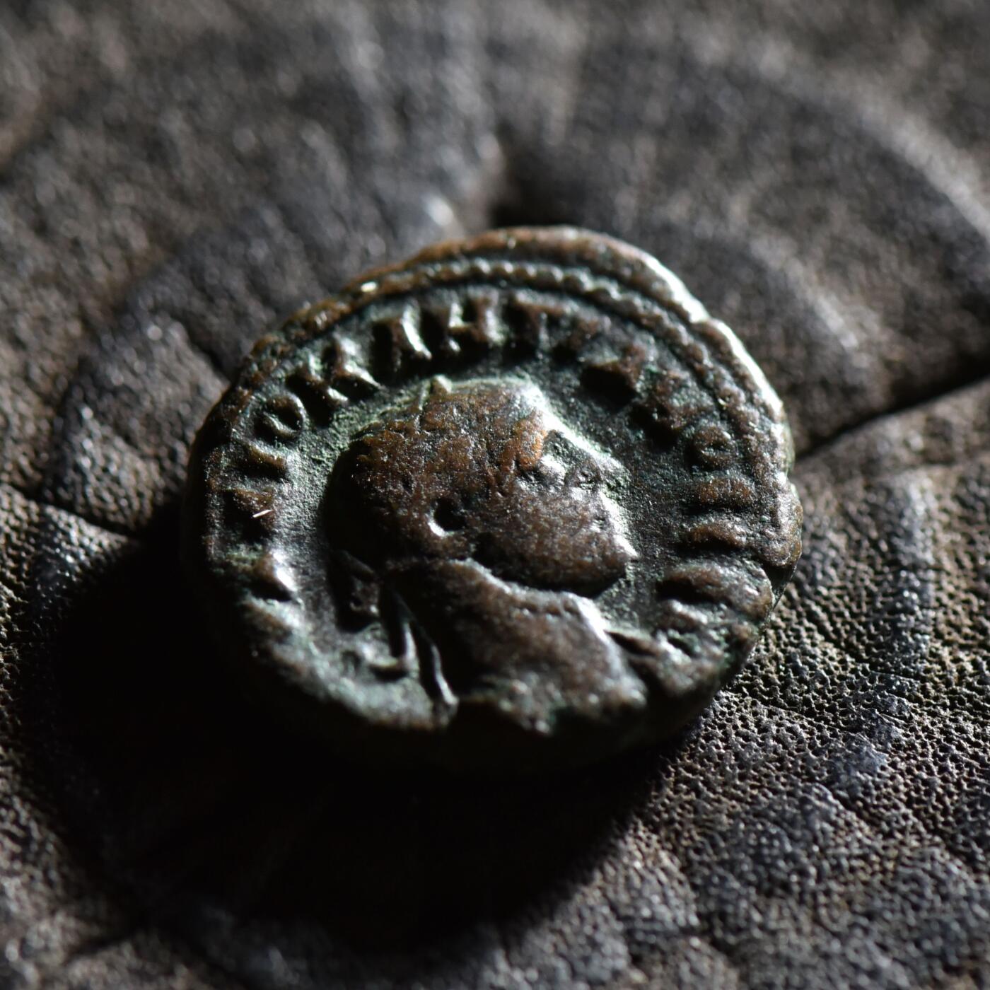 【良泉】【春节前最后一场】2月5日晚19.30点开拍！208组，本场结束后预存钱币的朋友请告知，将连同本场拍品一起邮寄，预祝诸位春节愉快！ 公元285-286年【古罗马·行省】埃及，戴克里先（ΔIOKΛHTIANOC）公正女神，在位第2年（L-B）四德拉克马，7.9克