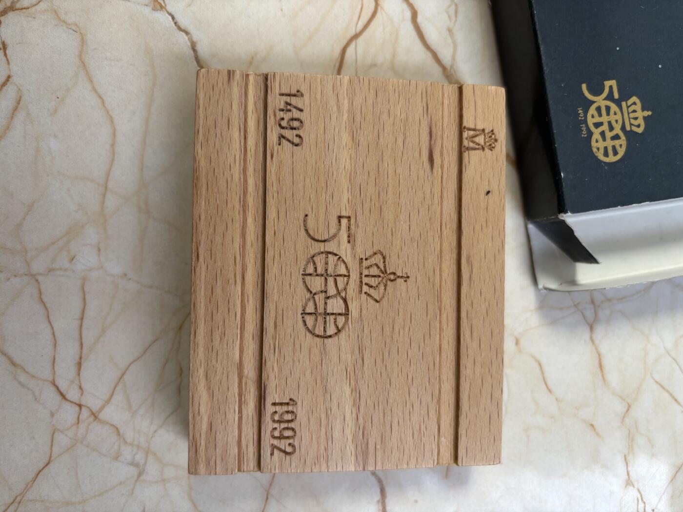 第187期拍卖 获奖西班牙1989年哥伦布旗舰圣玛利亚号加厚银币，获1991年度世界克劳斯最佳克朗币大奖，925银，