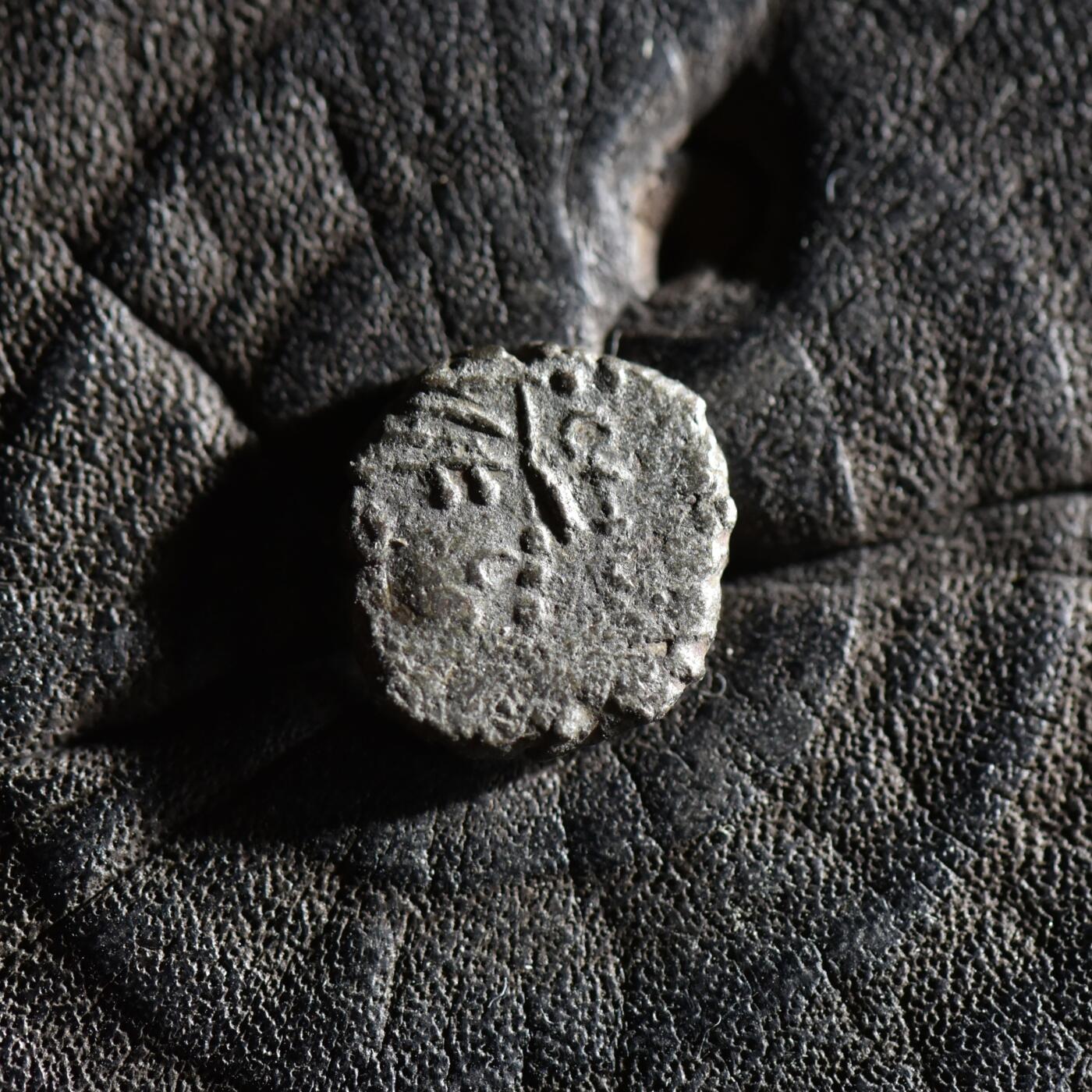 【良泉】【春节前最后一场】2月5日晚19.30点开拍！208组，本场结束后预存钱币的朋友请告知，将连同本场拍品一起邮寄，预祝诸位春节愉快！