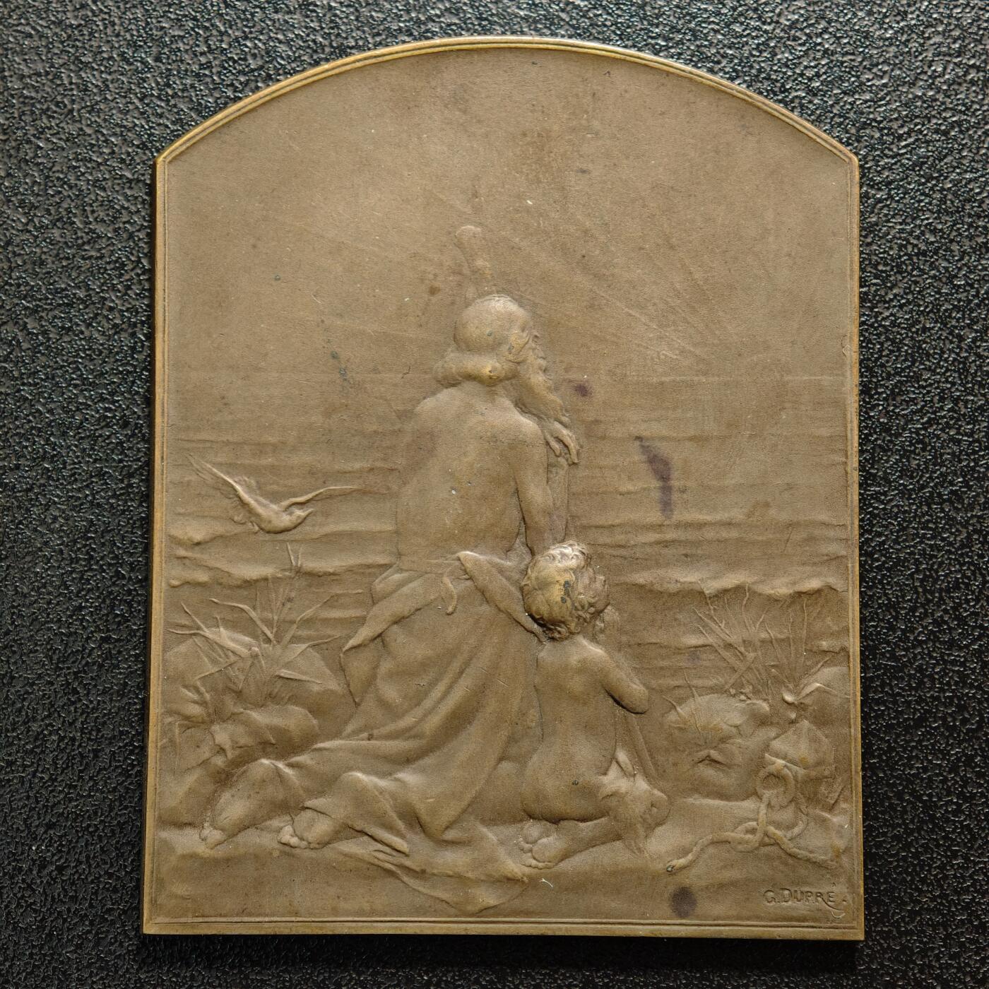 【德藏】世界币章拍卖第161期 1899年 法国新艺术运动时期雕刻家乔治·杜普雷创作《向太阳致敬》矩形纪念铜章 直径约：50.3mm×63.7mm；重约：61g