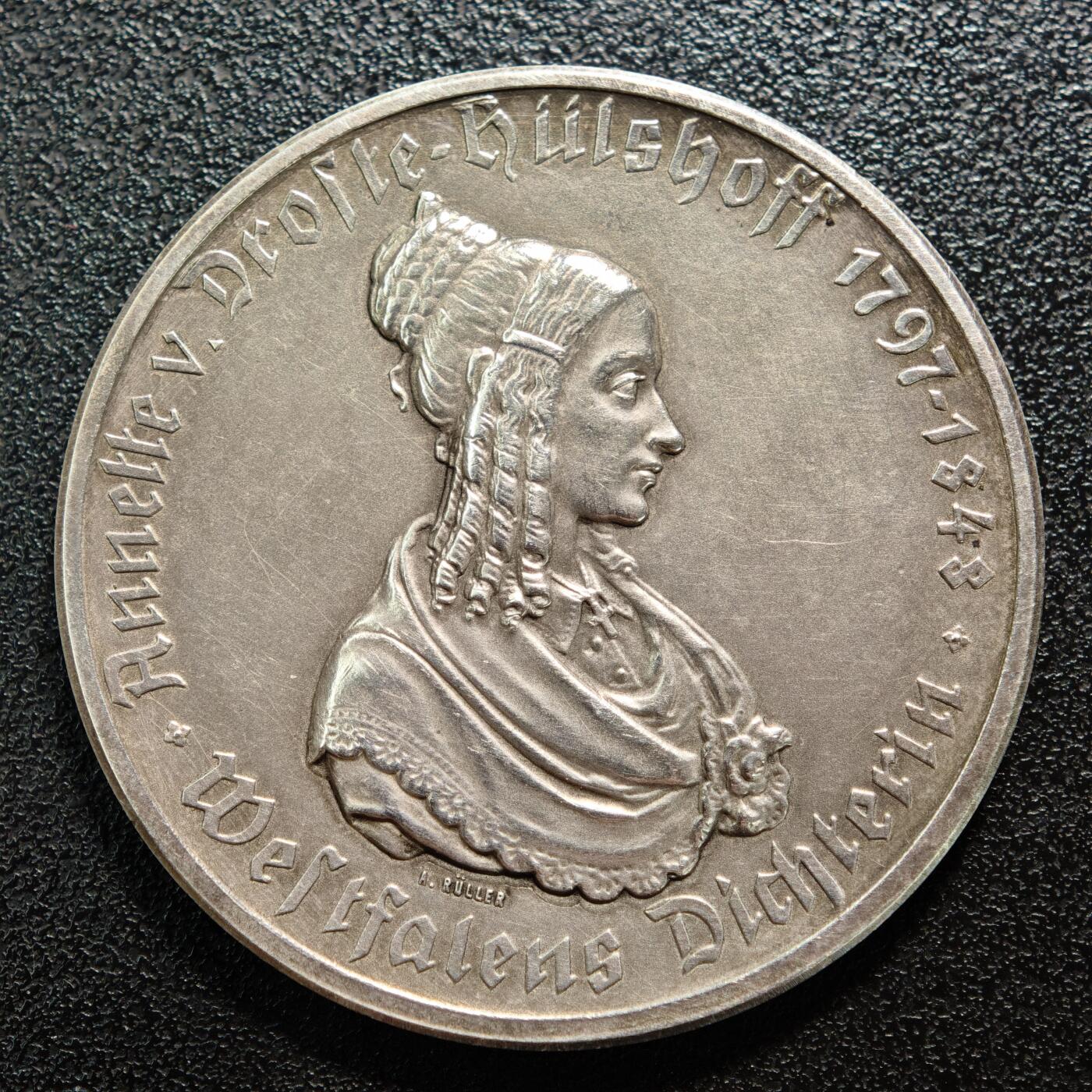 【德藏】世界币章拍卖第161期 稀少品种！1923年 德国德紧威斯特法伦马币双面人像章 直径约：44.4mm；重约：32.4g