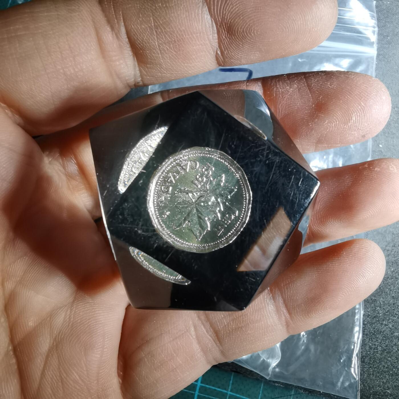 沼泽如烟--第956场 加拿大一分摆件