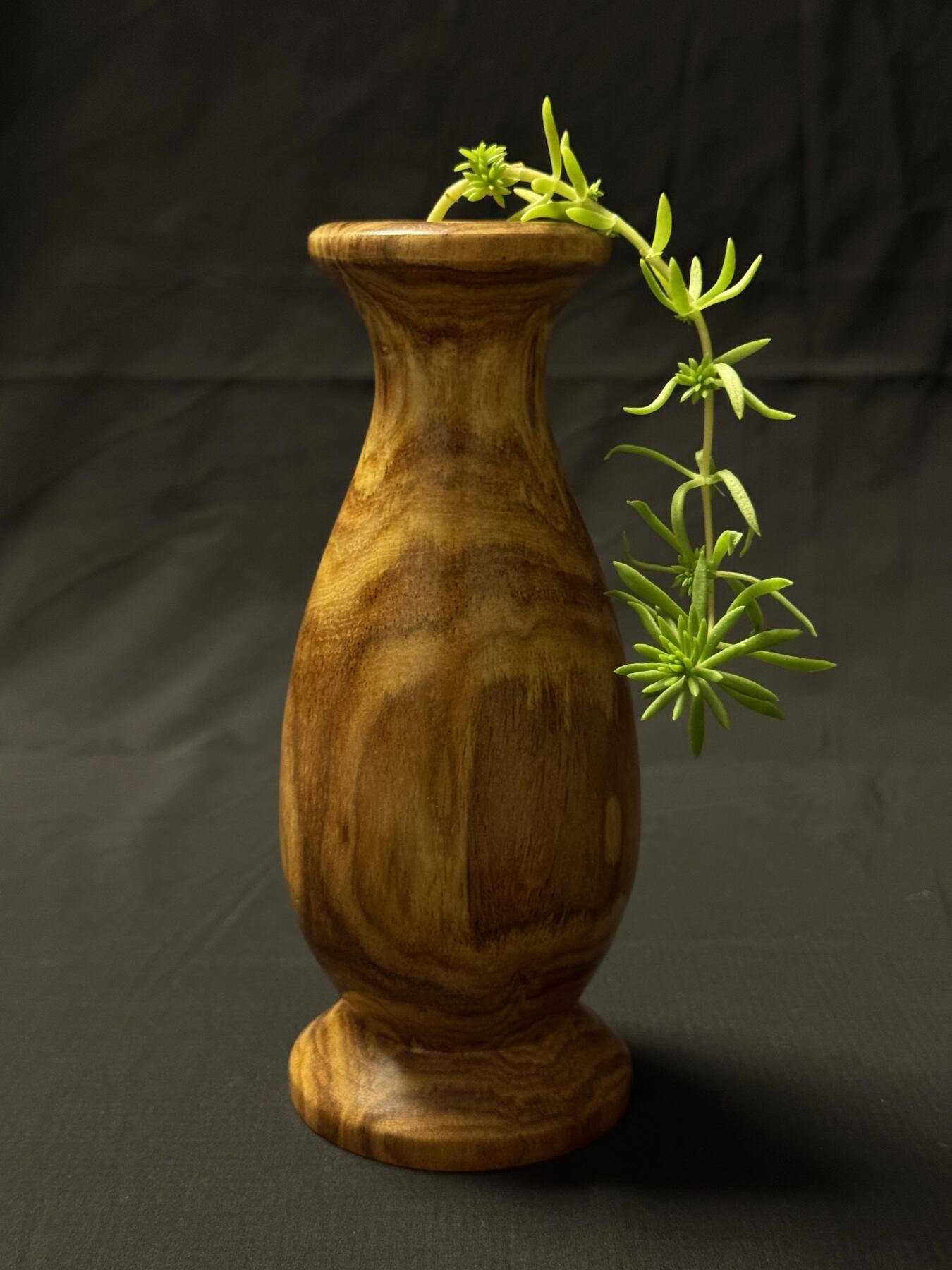 零元拍：海南黄花梨 花瓶 整料掏出，高 170， 大肚 70，底座 69，平口 55MM