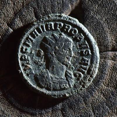 【良泉】【春节前最后一场】2月5日晚19.30点开拍！208组，本场结束后预存钱币的朋友请告知，将连同本场拍品一起邮寄，预祝诸位春节愉快！ - 【美品】公元277年【古罗马】普罗布斯“玛尔斯扛战利品”洗银币，3.27克