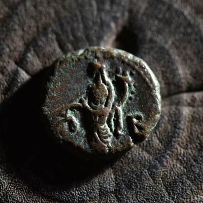 【良泉】【春节前最后一场】2月5日晚19.30点开拍！208组，本场结束后预存钱币的朋友请告知，将连同本场拍品一起邮寄，预祝诸位春节愉快！ - 公元285-286年【古罗马·行省】埃及，戴克里先（ΔIOKΛHTIANOC）公正女神，在位第2年（L-B）四德拉克马，7.9克